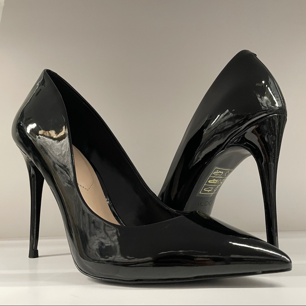 “Stessy” patent stilletos